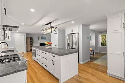 30 Rogers Ave, Marlborough, MA 01752 - Photo 8