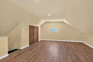 4 Parkway Rd, Medford, MA 02155 - Photo 34