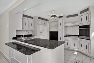 4 Parkway Rd, Medford, MA 02155 - Photo 14