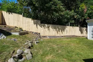 4 Parkway Rd, Medford, MA 02155 - Photo 36