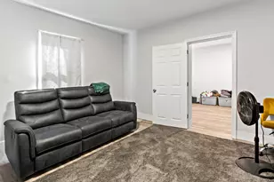 86 Beetle St, New Bedford, MA 02746 - Photo 12