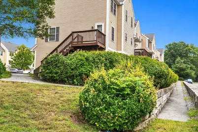 417 Hildreth St #5, Lowell, MA 01850 - Photo 20