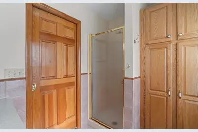 6 Van Horn Street, West Springfield, MA 01089 - Photo 30