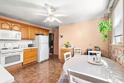 131 Altamont Ave, Melrose, MA 02176 - Photo 14