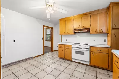 131 Altamont Ave, Melrose, MA 02176 - Photo 8