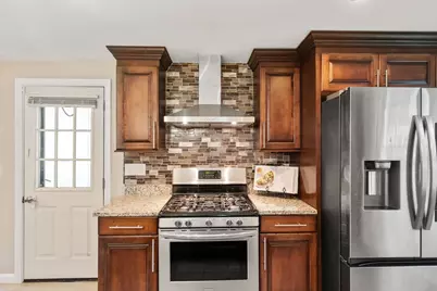 16 Bacon Rd, Framingham, MA 01701 - Photo 4
