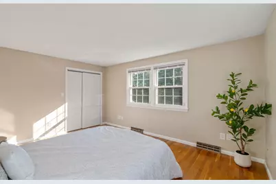 16 Bacon Rd, Framingham, MA 01701 - Photo 18