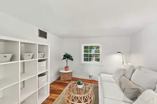 25 Concord St, Gloucester, MA 01930 - Photo 32