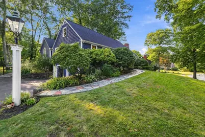 15 Alden Circle, Reading, MA 01867 - Photo 2