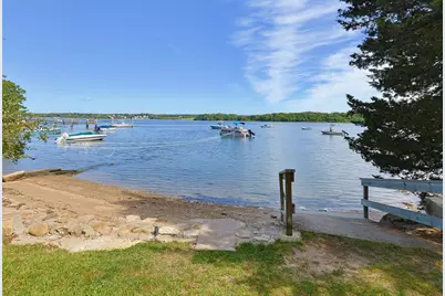 1634 Drift Rd #B, Westport, MA 02790 - Photo 4