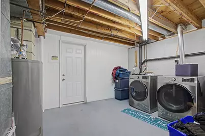 9 Johnson Ave, Johnston, RI 02919 - Photo 10