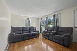 9 Johnson Ave, Johnston, RI 02919 - Photo 6
