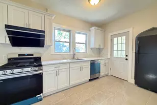 113 Elm Ave, Quincy, MA 02170 - Photo 2