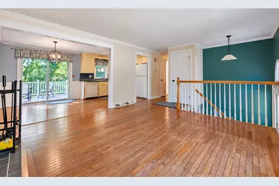 5 Glenwood Cir, Attleboro, MA 02703 - Photo 8