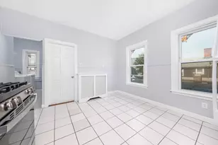 18 Edith Ave, Everett, MA 02149 - Photo 4