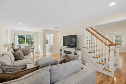 44 California, Tewksbury, MA 01876 - Photo 16