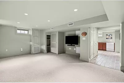 65 Crocker Road, Medford, MA 02155 - Photo 32