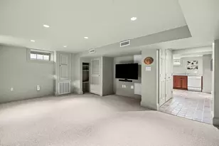 65 Crocker Rd, Medford, MA 02155 - Photo 32