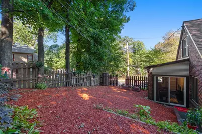 122 Austin St, Newton, MA 02460 - Photo 32