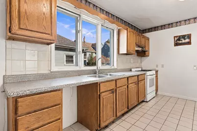25 Rock Valley Ave, Everett, MA 02149 - Photo 10