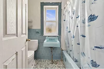 25 Rock Valley Ave, Everett, MA 02149 - Photo 18