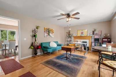 109 Appleton St, Springfield, MA 01108 - Photo 2