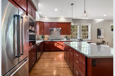 47 High Street #47, Newton, MA 02464 - Photo 6