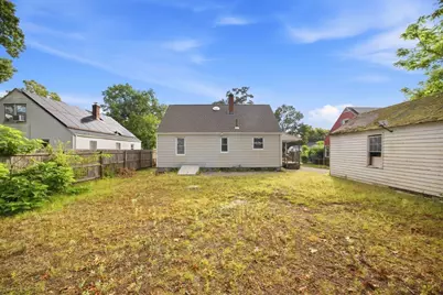 62 Haumont Ter, Springfield, MA 01104 - Photo 18