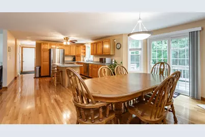 27 Gretchen Way, Raynham, MA 02767 - Photo 10
