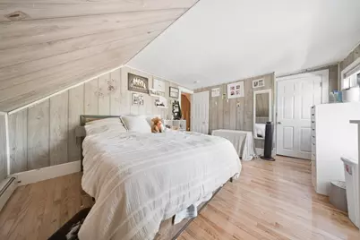 128 Howe St, Marlborough, MA 01752 - Photo 2