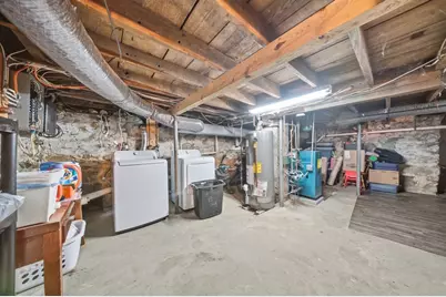 128 Howe St, Marlborough, MA 01752 - Photo 34