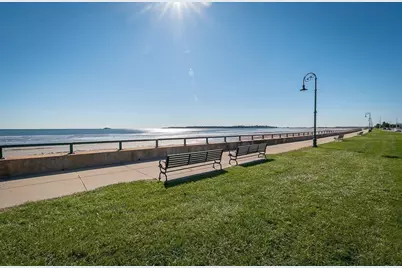 300 Lynn Shore Dr #410, Lynn, MA 01902 - Photo 8