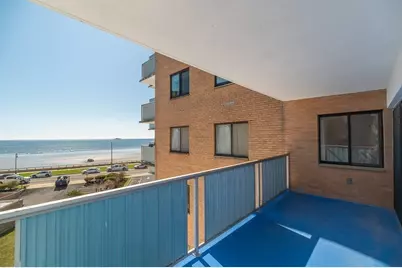 300 Lynn Shore Dr #410, Lynn, MA 01902 - Photo 24