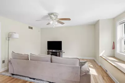 97 Forest #2, Lowell, MA 01851 - Photo 4