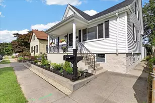 25 Fairmount St, New Bedford, MA 02740 - Photo 2