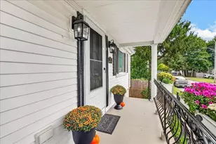 25 Fairmount St, New Bedford, MA 02740 - Photo 4