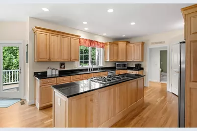 11 Sanford, Chelmsford, MA 01824 - Photo 6