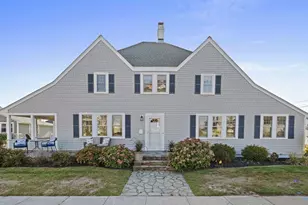 117 Manomet Ave, Hull, MA 02045 - Photo 1