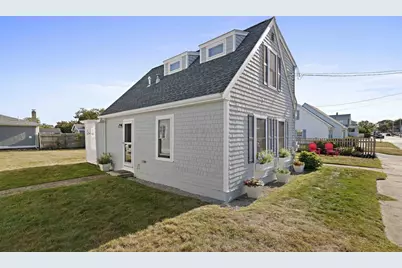 70 Coburn Street, Hull, MA 02045 - Photo 2