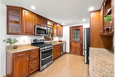 56 Skilton Ln, Burlington, MA 01803 - Photo 10