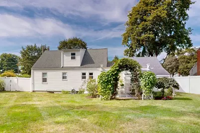 3 Remsen Ave, Medfield, MA 02052 - Photo 32