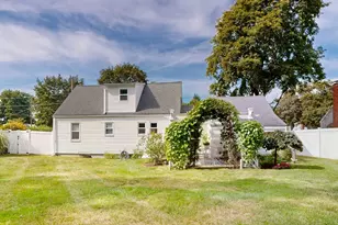 3 Remsen Ave, Medfield, MA 02052 - Photo 32