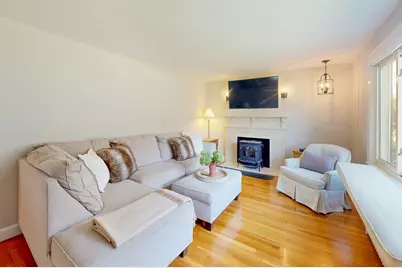 3 Remsen Ave, Medfield, MA 02052 - Photo 10