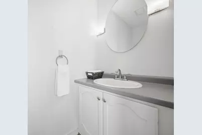 106 Park Ave W #D5, Lowell, MA 01852 - Photo 12