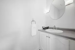 106 Park Ave W, Lowell, MA 01852 - Photo 12