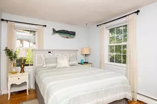78 Hathaway St, Wareham, MA 02571 - Photo 20