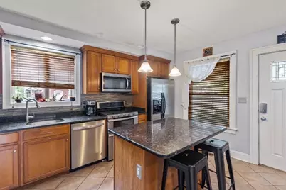 7 Kane St, Boston, MA 02125 - Photo 4