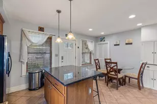 7 Kane St, Boston, MA 02125 - Photo 4