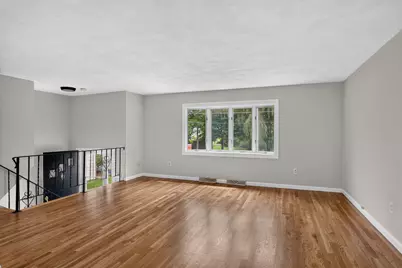 14 Fred St, Burlington, MA 01803 - Photo 8