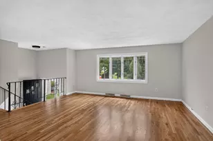 14 Fred St, Burlington, MA 01803 - Photo 8